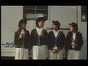 深津絵里の初々しくも風格のある演技！鈴木美弥・堀江葉月らと共演、少女版「スタンド・バイ・ミー」とも呼ばれた「STAY GOLD」