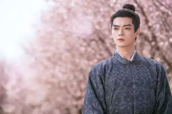 「国宝級イケメン、シュー・カイ(許凱)が"妖(あやかし)"への情を募らせる..."顔面偏差値"が高すぎる中国の美男子揃いの時代劇「子夜帰(しやき)」」の画像