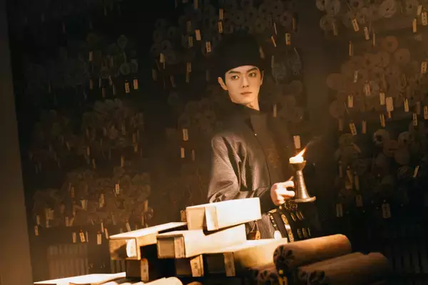 「国宝級イケメン、シュー・カイ(許凱)が"妖(あやかし)"への情を募らせる..."顔面偏差値"が高すぎる中国の美男子揃いの時代劇「子夜帰(しやき)」」の画像