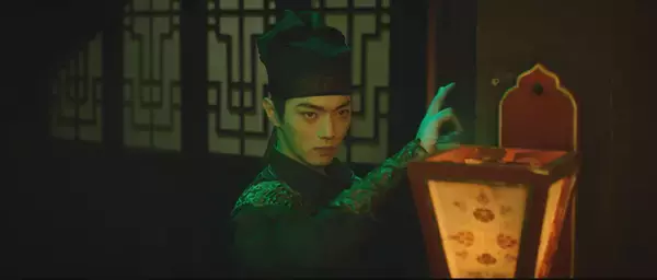 「国宝級イケメン、シュー・カイ(許凱)が"妖(あやかし)"への情を募らせる..."顔面偏差値"が高すぎる中国の美男子揃いの時代劇「子夜帰(しやき)」」の画像