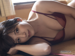 佐々木優佳里、新境地を開拓！今まで見せなかった魅力が炸裂！