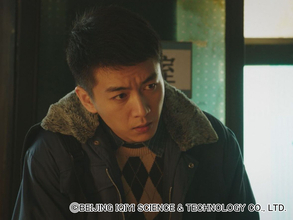 「夢華録」や「冰雨火」のチェン・シャオ(陳暁)が、名優チェン・ジェンビン(陳建斌)と築き上げた師弟の絆に胸が熱くなる「DUST～十三年の追憶～」