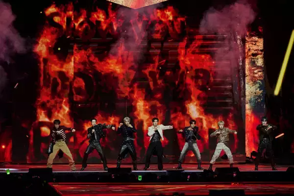 「BTS・Jung Kookへのリスペクトを感じるLE SSERAFIM(ルセラフィム)・KAZUHAの圧巻のソロパフォーマンスも！「KBS歌謡祭」だからこそ実現した名場面の数々」の画像