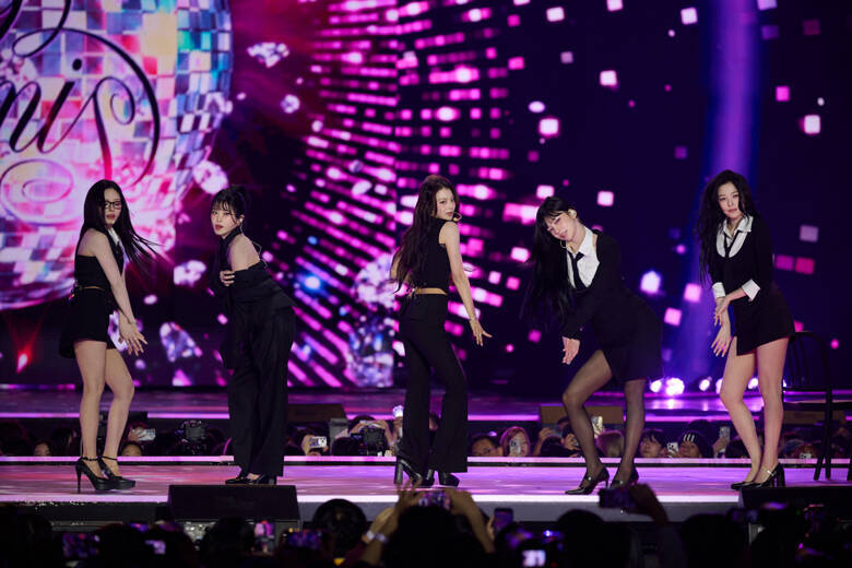 BTS・Jung Kookへのリスペクトを感じるLE SSERAFIM(ルセラフィム)・KAZUHAの圧巻のソロパフォーマンスも！「KBS歌謡祭」だからこそ実現した名場面の数々