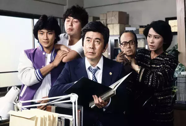 宇津井健×中村雅俊が生み出す絶妙なコンビネーション！2人の魅力が爆発した昭和の熱き人間ドラマ「ひまわりの歌」