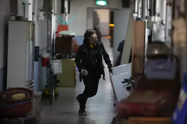 「「テプン商事」「CASHERO」と話題作が続くジュノ(2PM)、映画デビュー作「監視者たち」から際立っていた俳優としての高いポテンシャル」の画像