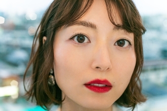 花澤香菜、歌うことは「なくてはならないもの」 声優業にも通ずるアーティスト活動の現在地【花澤香菜をつくる6つのピース】