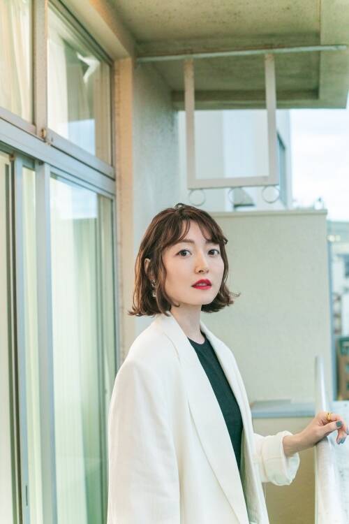 花澤香菜、歌うことは「なくてはならないもの」 声優業にも通ずるアーティスト活動の現在地【花澤香菜をつくる6つのピース】
