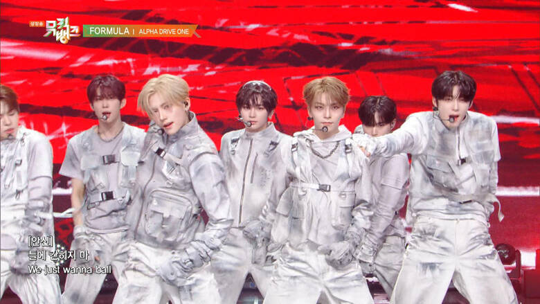 20歳になったNI-KIの覇気に満ちた視線も...「Knife」が評判のENHYPEN、ALPHA DRIVE ONE(ALD1)との対決にも視線が集中したK-POP界隈の首位争い