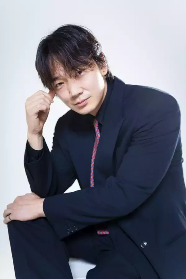 「綾野剛、⽥中麗奈の"即興の蹴り"を絶賛「『最高！』と思いましたね(笑)」 映画『星と月は天の穴』インタビュー」の画像