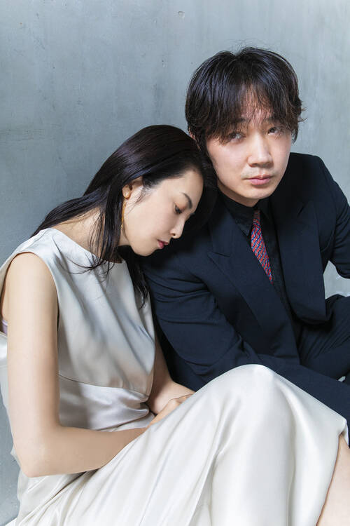 綾野剛、⽥中麗奈の"即興の蹴り"を絶賛「『最高！』と思いましたね(笑)」 映画『星と月は天の穴』インタビュー