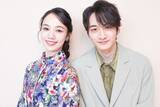 「咲妃みゆ×小関裕太、初共演は探り合いだった！？「『どんな方なんだろう〜？』と...」ミュージカル『レッドブック』インタビュー」の画像1