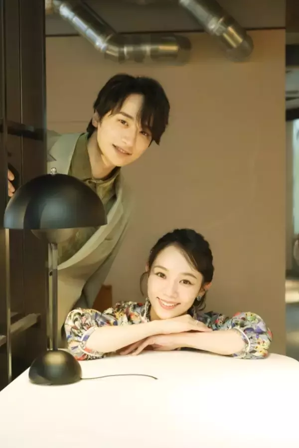 「咲妃みゆ×小関裕太、初共演は探り合いだった！？「『どんな方なんだろう〜？』と...」ミュージカル『レッドブック』インタビュー」の画像