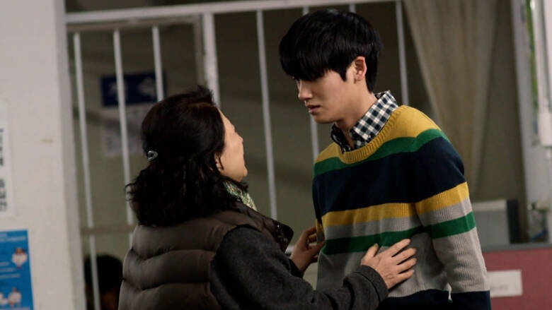 俳優パク・ヒョンシクの"原点"ともいうべき貴重な1人2役...代表作「埋もれた心」から遡ること12年、陰と陽を演じ分けた「シリウス」での存在感