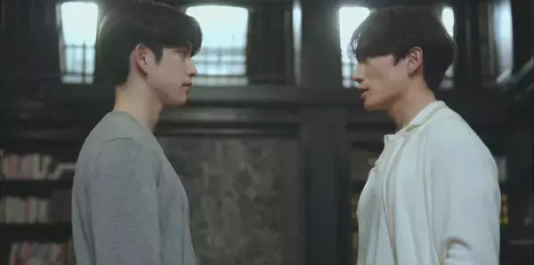 チソン×ジニョン(GOT7)が魅せる緊迫の対峙！ドラマ「悪魔判事」で交錯する2人の視線と信念