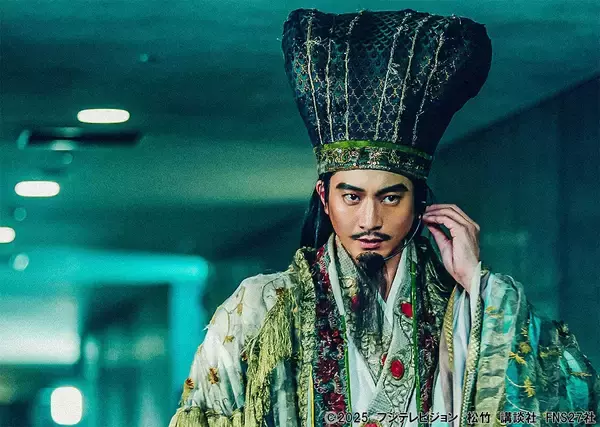 向井理が魅せるコミカルの真骨頂！上白石萌歌らの圧巻のライブも見どころの「パリピ孔明 THE MOVIE」