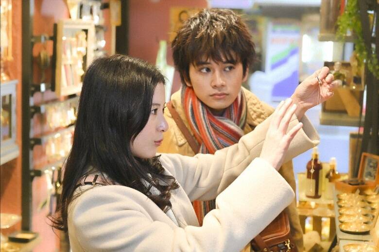 吉高由里子×北村匠海 初共演作品...手話と表情で"心"を通わせる異色の恋愛ドラマ「星降る夜に」