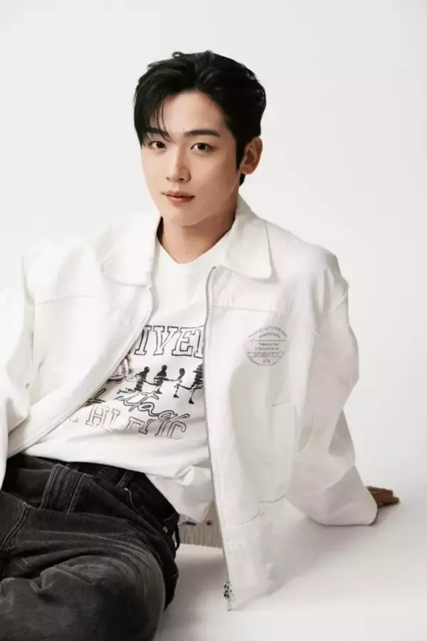 「キム・ヨハン、『第4次恋愛革命 ～出会いはエラー：恋はアップデート～』の魅力を語る「多様な登場人物の関係性に注目してほしい」」の画像