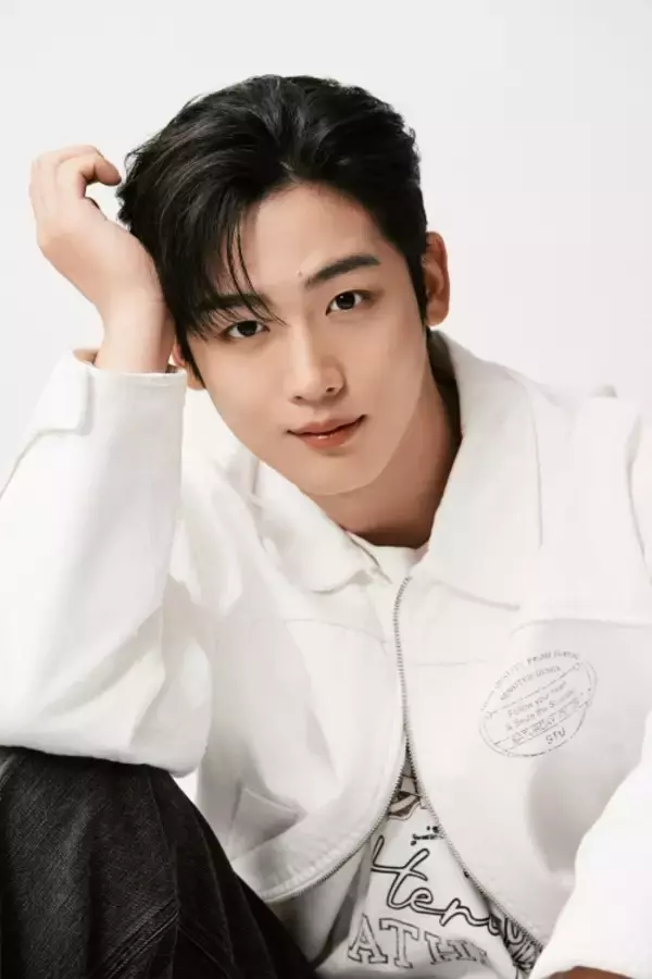 「キム・ヨハン、『第4次恋愛革命 ～出会いはエラー：恋はアップデート～』の魅力を語る「多様な登場人物の関係性に注目してほしい」」の画像