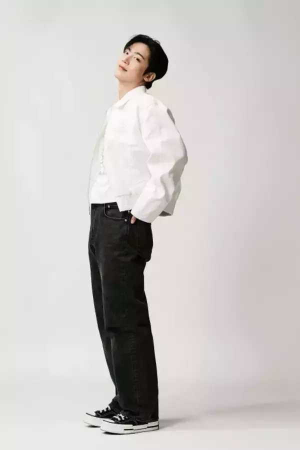 「キム・ヨハン、『第4次恋愛革命 ～出会いはエラー：恋はアップデート～』の魅力を語る「多様な登場人物の関係性に注目してほしい」」の画像