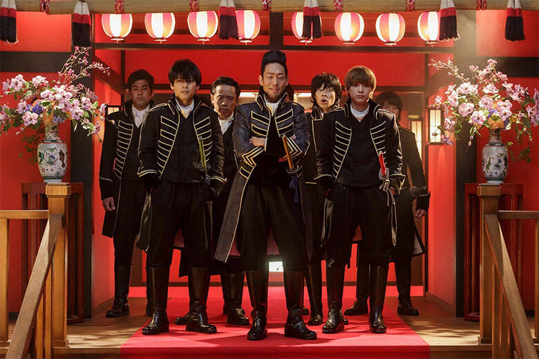 小栗旬・菅田将暉・橋本環奈、それぞれが体当たりすぎる演技で作り上げた実写版「銀魂」シリーズ、その魅力を改めて振り返る