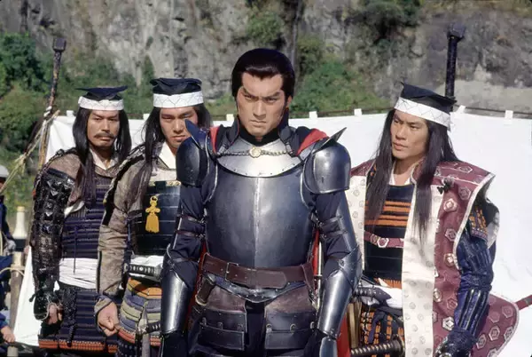 「渡辺謙が体現する、豪快な織田信長！熱量こもった演技で物語を動かすTBS新春大型時代劇スペシャル「織田信長」」の画像