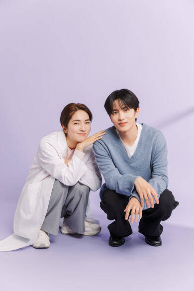 志尊淳×仁村紗和「10回切る過程にこそ物語がある」ドラマ『10回切って倒れない木はない』に込めた不屈の精神