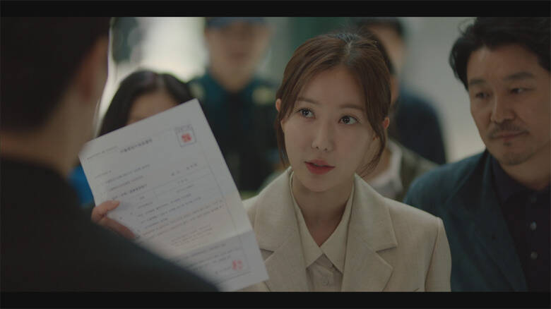 俳優デビューから30周年...名優ソ・ジソブ"2つの専門職"を演じ分けた2022年のドラマ「ドクター弁護士」