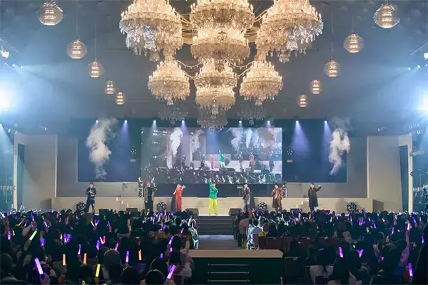 「知念英和らキャスト6名のキャラソンLIVEに大歓声！スペシャルイベント「仮面ライダーガヴ おかしなお菓子なティーパーティー」」の画像