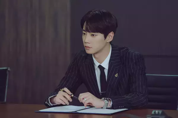 「躍進著しいイ・ジェウク、イ・ジュニョンが織りなす、緊迫感あふれる心理戦も...予想もできない結末が待ち受けるリベンジ・ミステリー「予期せぬ相続者」」の画像