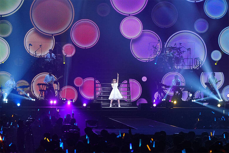 水瀬いのり、10周年記念ライブでファンとシンガロング！「みんなから貰った想いや願いや希望、そして愛をしっかり受け止めて、旅はまだまだ続いていきます」