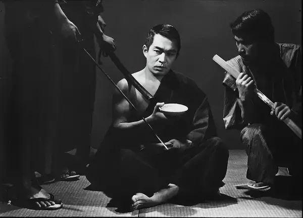 「安藤昇、生誕100年のいま味わいたい俳優の迫力　唯一無二の存在感が光る「男の顔は切り札」「懲役十八年」」の画像