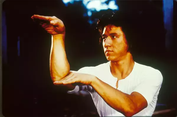 「4月7日(火)はジャッキー・チェンの誕生日！「酔拳」など歴史を変えた名作アクションを振り返る」の画像