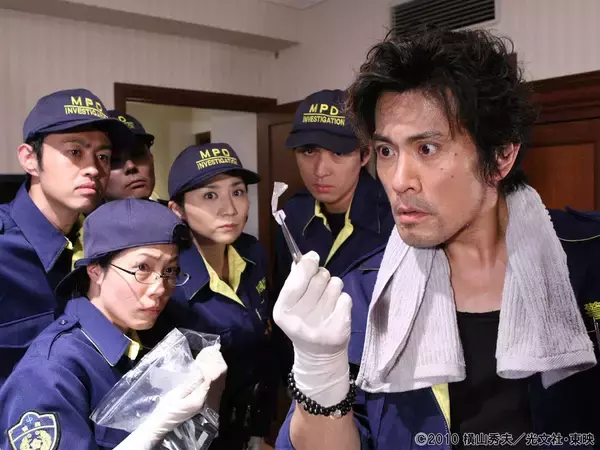 内野聖陽が圧巻の演技力で、型破りな検視官を魅力的な人物へと昇華――横山秀夫原作ドラマ「臨場 続章」