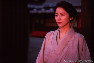 長澤まさみが的確な心情表現で魅せる、自由奔放な北斎の娘・お栄――永瀬正敏との共演で絵師親子の絆を描いた「おーい、応為」