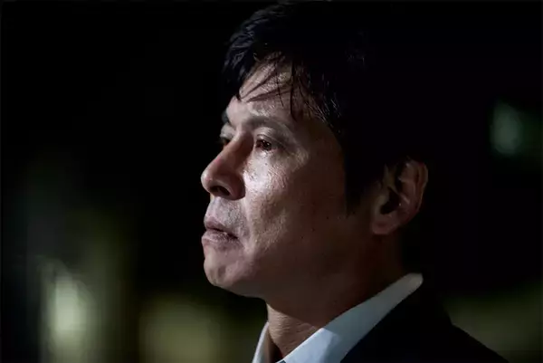 「織田裕二が正義感でのし上がる大手銀行の監査役を熱演！「連続ドラマW 監査役 野崎修平」」の画像