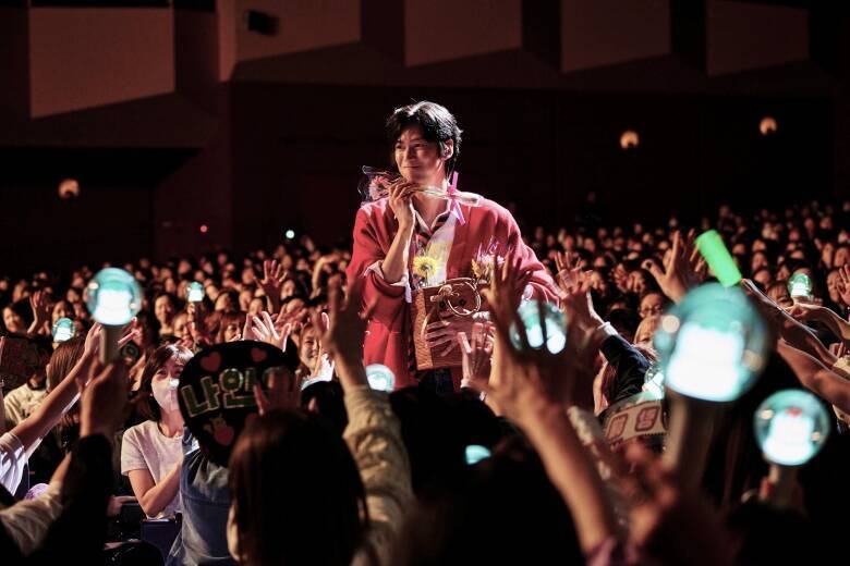 ナ・イヌが日本のファンに見せた素顔！愛に溢れた「2025 NA INWOO FANMEETING 『Spring, Where Love Begins』」