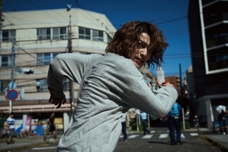 横浜流星「正体」で見せた"5つの顔"――逃亡犯を演じ分けた圧倒的な表現力