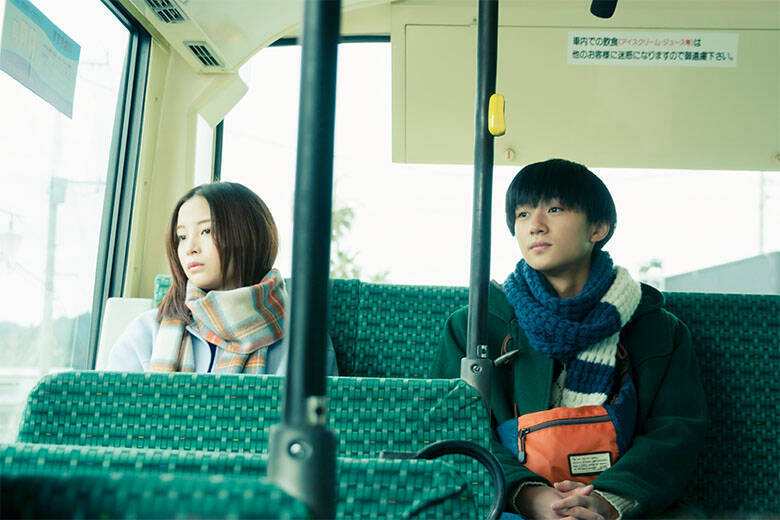 広瀬すずが繊細に映し出す"心が溶けていく過程"が胸を打つ――當真あみの瑞々しい演技も光る「水は海に向かって流れる」