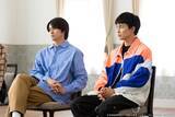 「草川拓弥と高野洸、対照的な2人の演技に引き込まれる...異なる個性が交差するドラマ「地獄は善意で出来ている」」の画像1