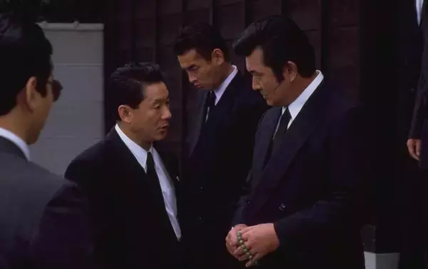 「小林旭の貫禄とカッコよさが全開！陣内孝則・ビートたけしの存在感も際立つ「修羅の伝説」」の画像