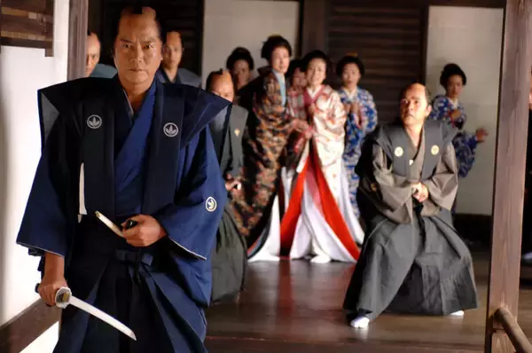 「豊川悦司・池脇千鶴・吉川晃司、三者が魅せる感情の機微、映画『必死剣 鳥刺し』の魅力」の画像