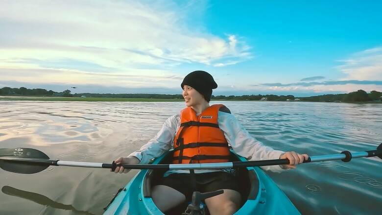 JIMIN＆JUNG KOOKの"グクミン"コンビが再び大はしゃぎ！旅バラエティ「Are You Sure?!」で発揮される抜群の相性と自由気ままなオフショット