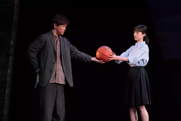 「『私を探さないで』勝地涼＆河合優実インタビュー　岩松作品の神髄とノスタルジックなサスペンスの世界」の画像