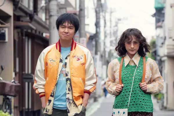 平祐奈と丸山隆平のコミカルな表情と真剣な眼差しのギャップに惹かれる、刑事ドラマ『FOGDOG』の魅力