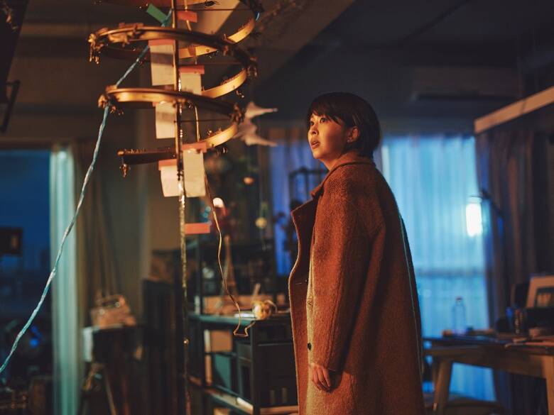 松たか子演じる"カンナ"が迎えた運命が切なくて苦しい...松村北斗演じる"駈"に恋をする映画「ファーストキス　1ST KISS」