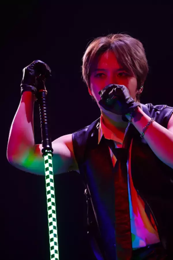 「45分間に及ぶアンコールも...JAEJOONG(ジェジュン)が"RE:VERIE"ツアーでファンと共有した、多幸感に包まれた景色」の画像