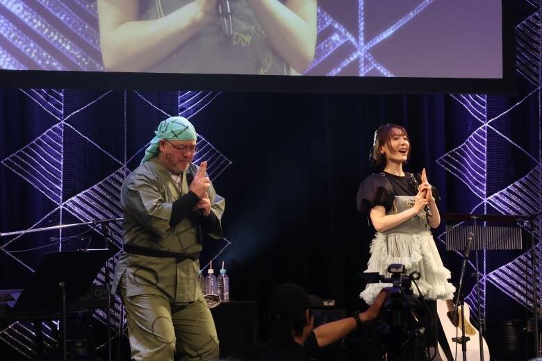 花澤香菜、忍びの頭領としてファンを魅了！ささやきの術とアコースティックライブが響いた「ディスティネーションの里☆」