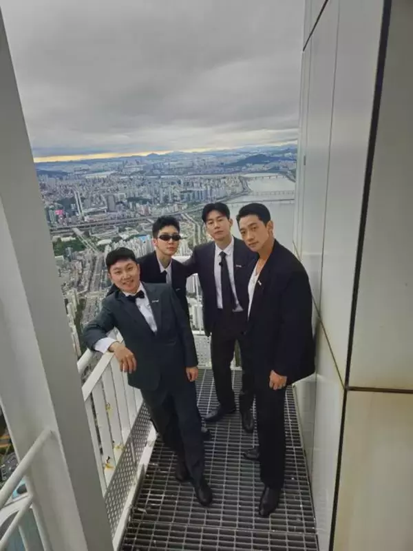 「RAIN(ピ)が親友キム・ムヨルと見せる飾らない素顔...高校時代の友情がにじむ旅バラエティ」の画像