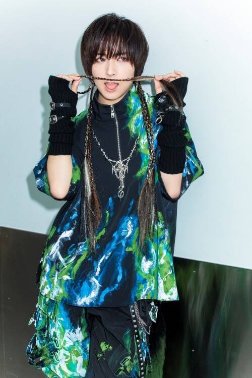 蒼井翔太の未公開ショット！HOMINIS限定撮りおろしカット集